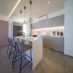 Apartment Blue Horizon Seaview With Rooftop And Pool In *