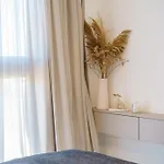 Blue Horizon Seaview With Rooftop And Pool In Apartment *