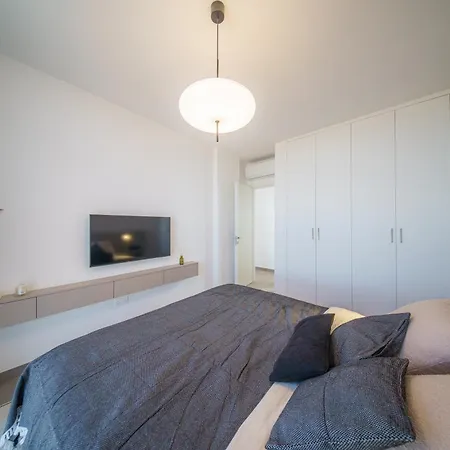 Blue Horizon Seaview With Rooftop And Pool In Apartment *