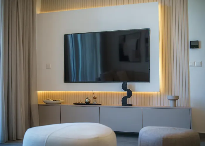 Apartment Blue Horizon Seaview With Rooftop And Pool In Paralimni