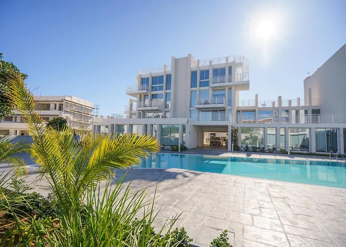 Apartment Blue Horizon Seaview With Rooftop And Pool In *